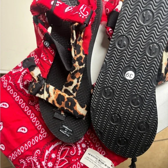Arizona Love Trekky Bandana Sandals - Picture 3 of 6